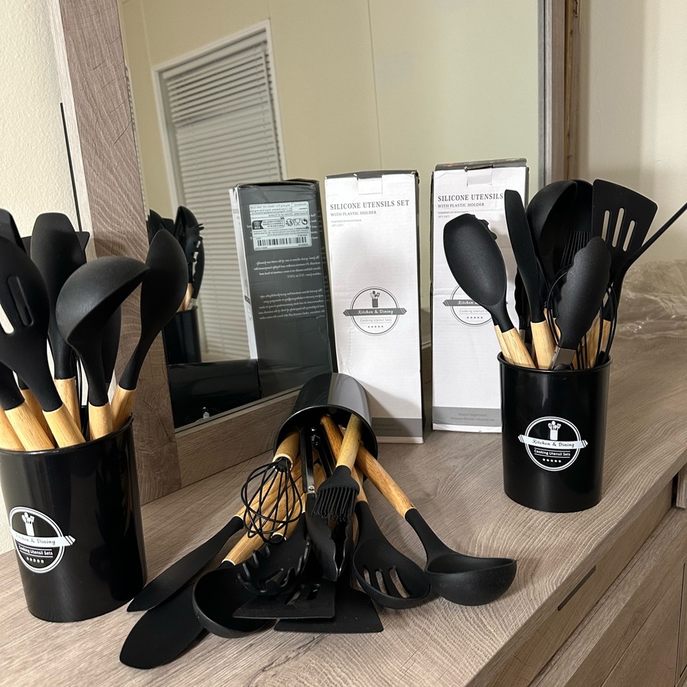Black Silicone Kitchen Utensil Set